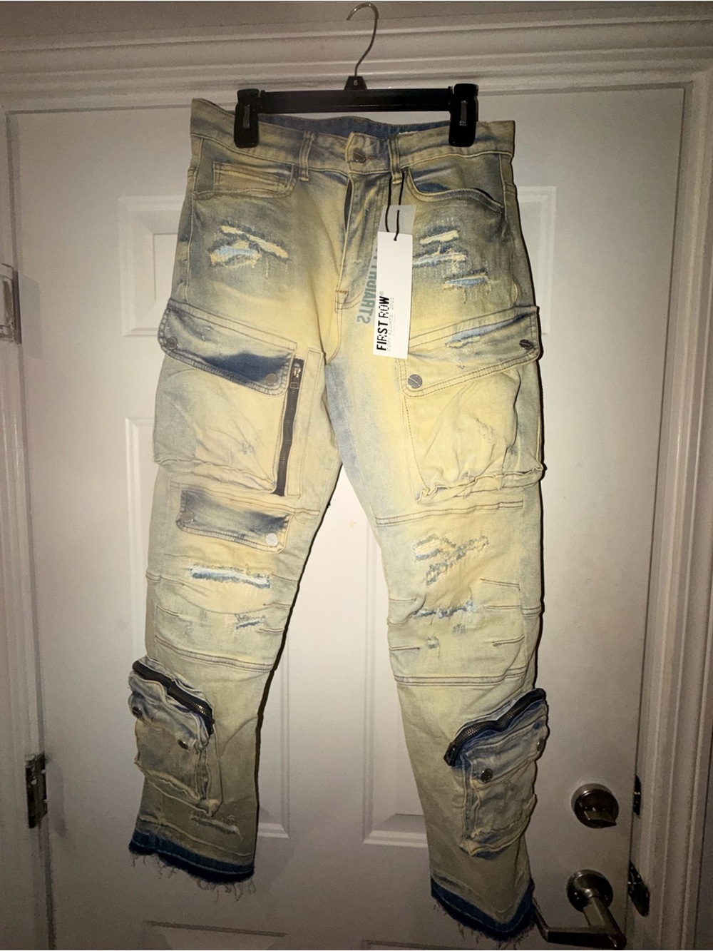 Distressed Two-Tone Cargo Jeans in Washed Yellow & Blue